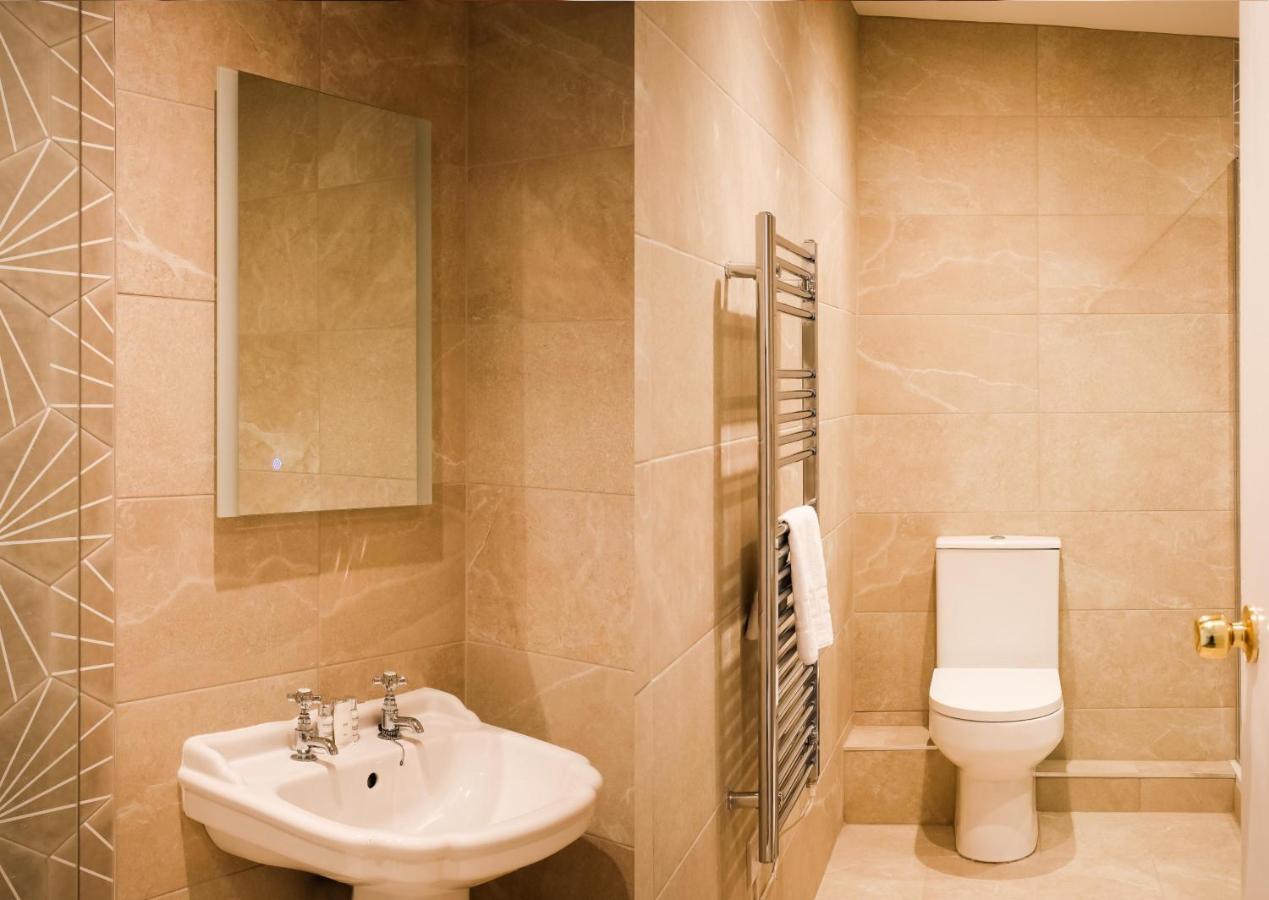 Allerdale Court Hotel Кокърмаут Екстериор снимка